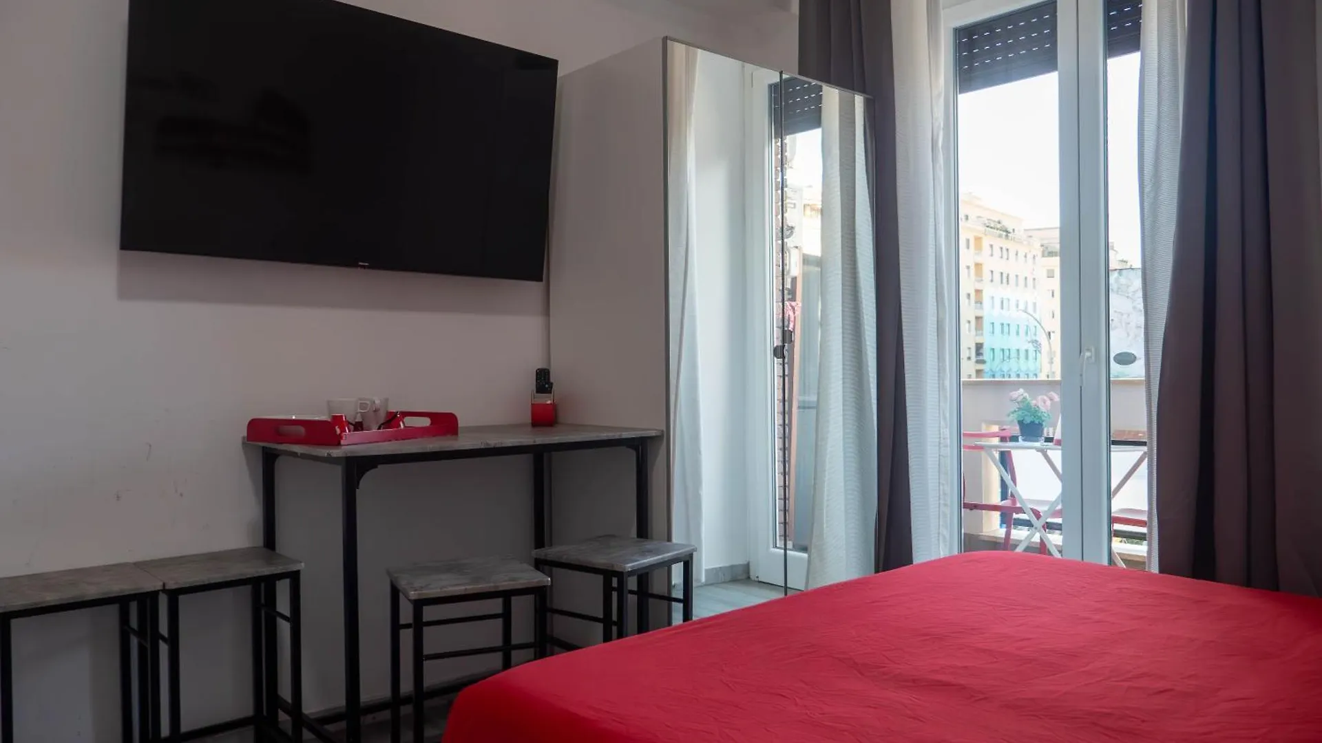 B&B Easy Rome Bed & Breakfast